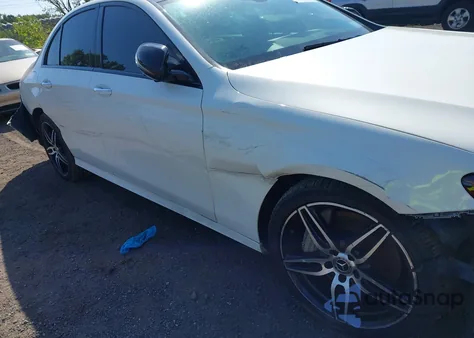 2020 Mercedes-Benz E 350 4Matic из США, поврежденный, VIN WDDZF8EB2LA748025